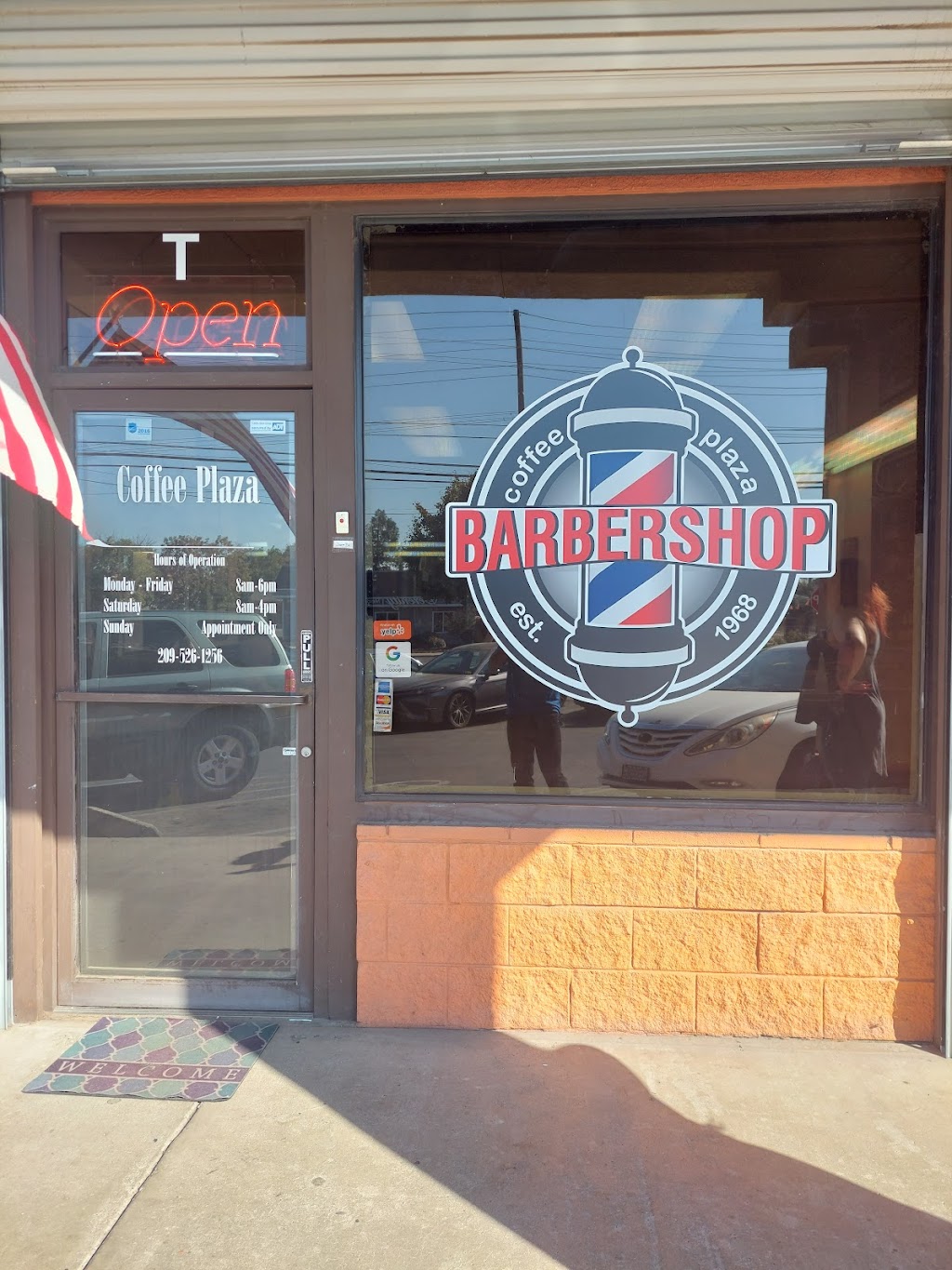 Coffee Plaza Barber Shop | 2400 Coffee Rd # T, Modesto, CA 95355, USA | Phone: (209) 576-1256