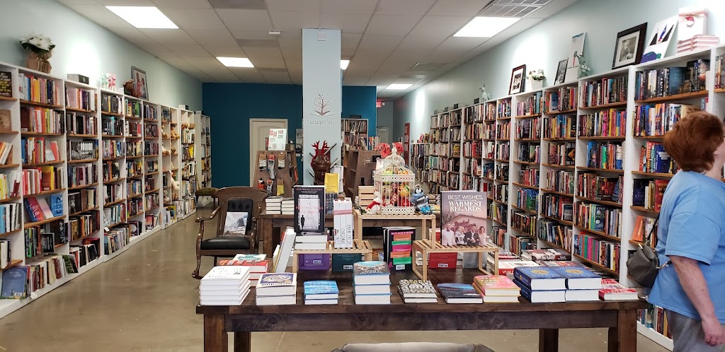 Village Books | 9955 Woodlands Pkwy Suite F, The Woodlands, TX 77382, USA | Phone: (281) 771-8462