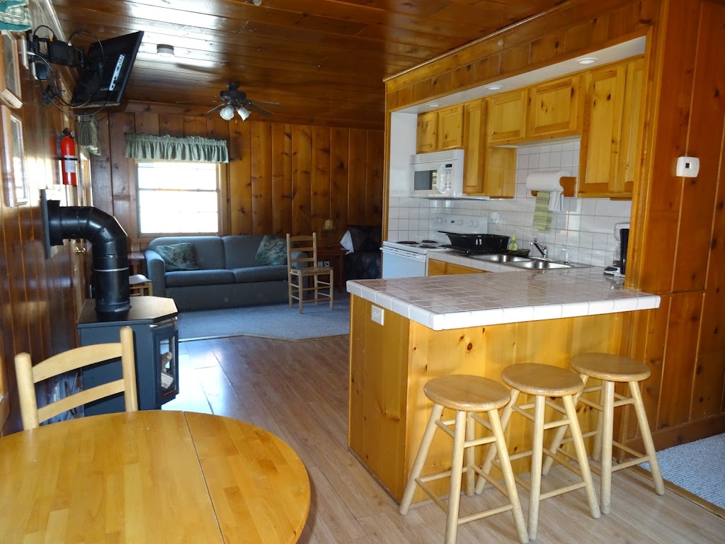 Wannigan Point Cabins Resort | 150 Maple St, Taylors Falls, MN 55084, USA | Phone: (651) 465-3247