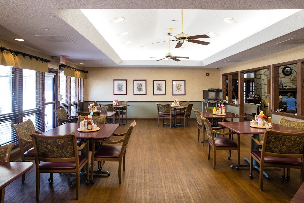 Twin Oaks Assisted Living | 657 W Eisenhower Rd, Lansing, KS 66043, USA | Phone: (913) 297-2223