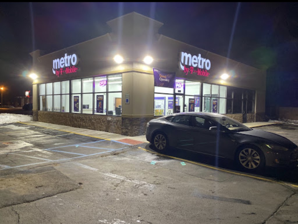 MetroPCS | 4030 Auburn Rd, Shelby Township, MI 48317 | Phone: (586) 918-1111