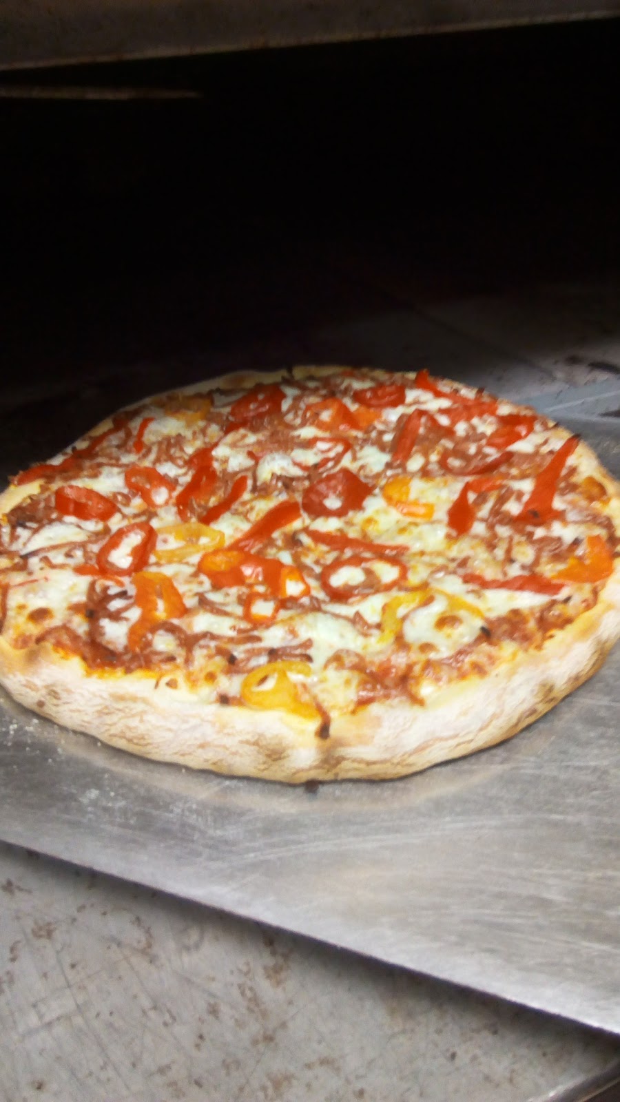 Pizza Bella | 1504 Parent Ave, Windsor, ON N8X 4J7, Canada | Phone: (519) 977-9993