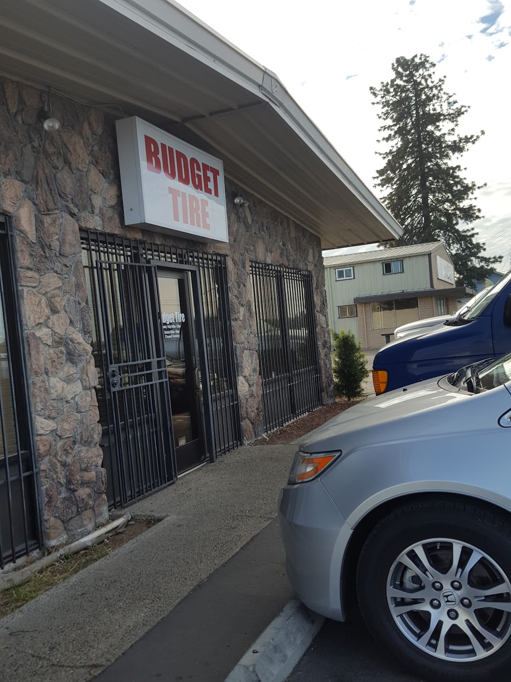 Budget Tire | 3416 Oakdale Rd, Modesto, CA 95355, USA | Phone: (209) 551-6066