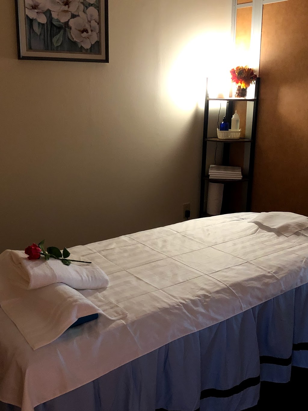 Body and Mind Massage Spa | 12715 Warwick Blvd suite u, Newport News, VA 23606, USA | Phone: (757) 782-4115