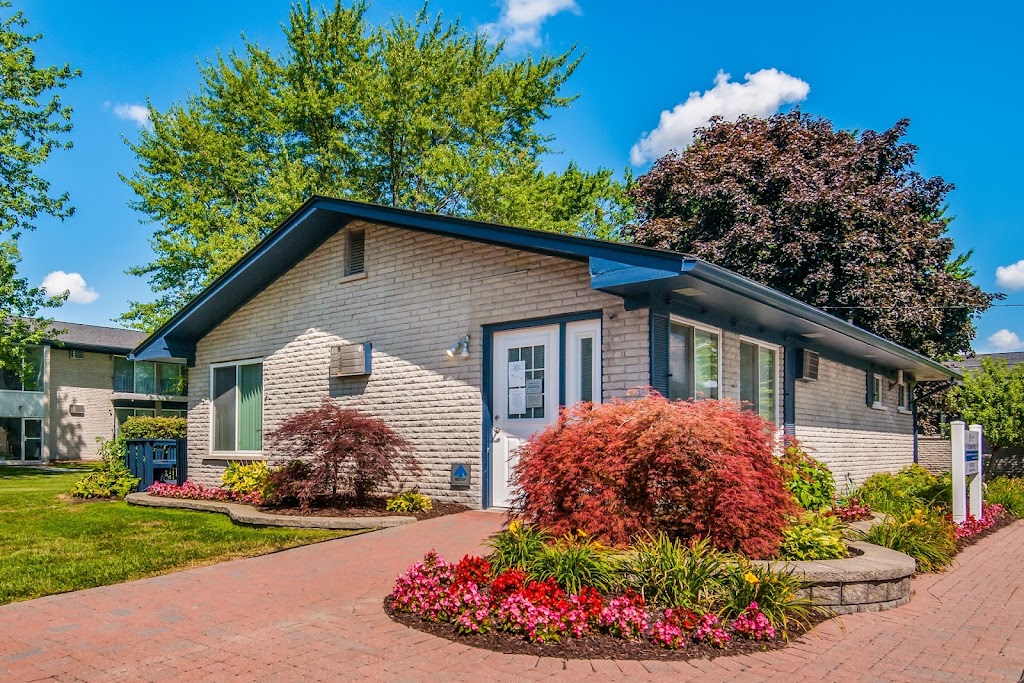 The Pointe at Cherry Hill | 332 S Hubbard Ct, Westland, MI 48186, USA | Phone: (734) 589-1746