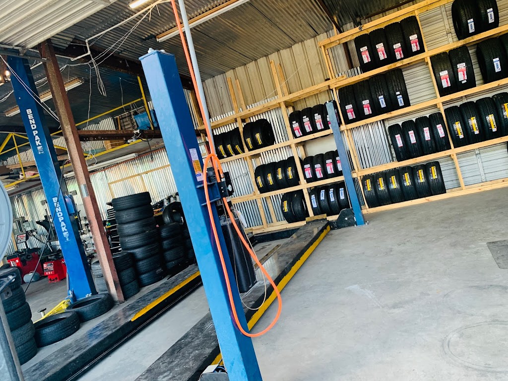 Bayou blue tires shop | 2002 Bayou Blue Rd, Houma, LA 70364, USA | Phone: (985) 746-5019