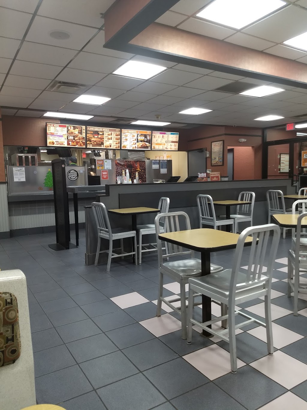 Burger King | 44475 Five Mile Rd, Plymouth, MI 48170, USA | Phone: (734) 453-4010