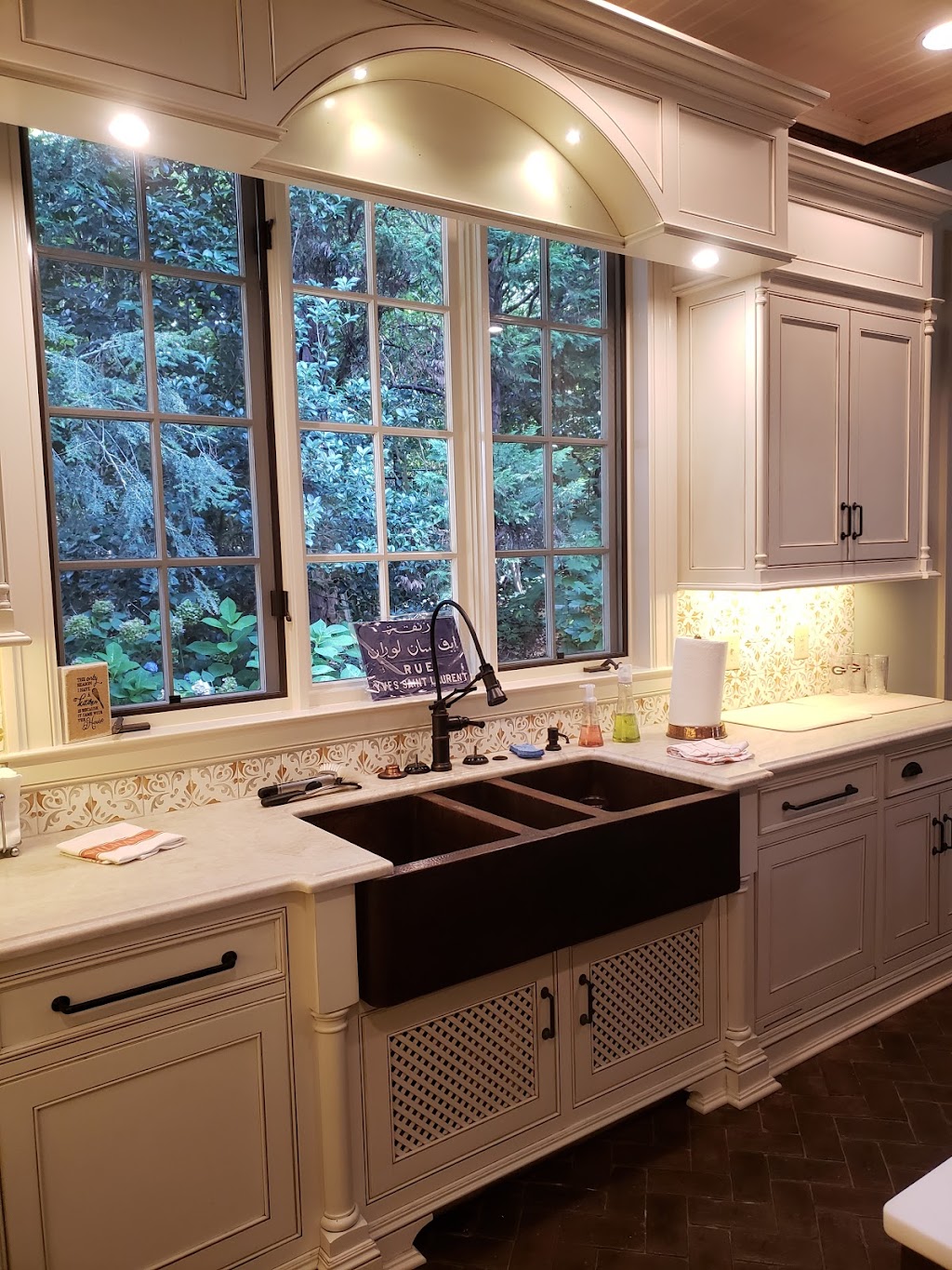 Masdon Custom Cabinets | 90 N Industrial, Palmetto, GA 30268, USA | Phone: (770) 463-9898