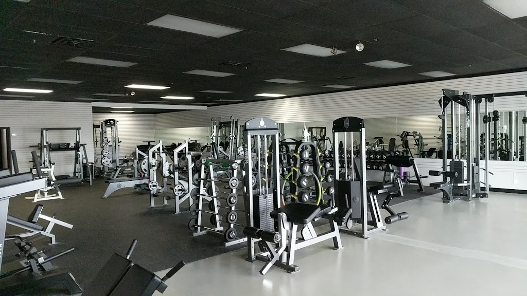 No Limit Fitness | 1040 Industrial Dr, Pleasant View, TN 37146, USA | Phone: (615) 477-8065