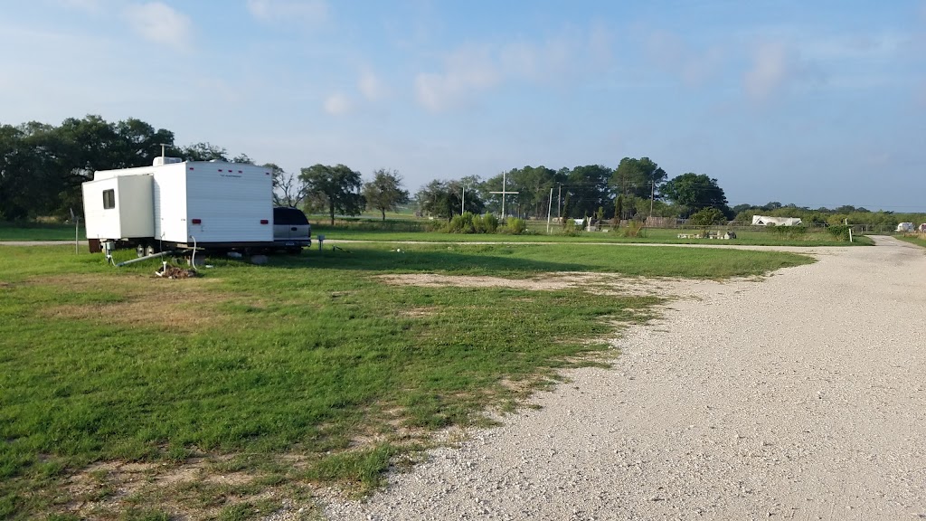 Twin Oaks RV Park | 1372 FM476, Poteet, TX 78065, USA | Phone: (210) 827-2745