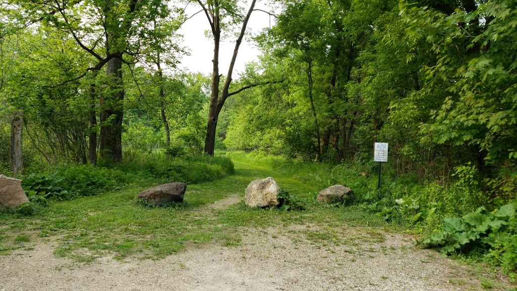 Cowling Arb Trailhead | 1051 Wall Street Rd, Northfield, MN 55057, USA | Phone: (507) 222-4543