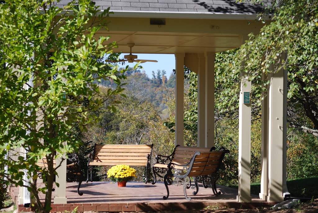 Cumberland Heights Treatment Center | 8283 River Rd Pike, Nashville, TN 37209, USA | Phone: (800) 646-9998