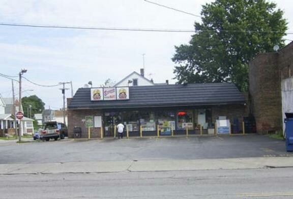 Express Food Mart | 10134 Madison Ave, Cleveland, OH 44102, USA | Phone: (216) 281-4830