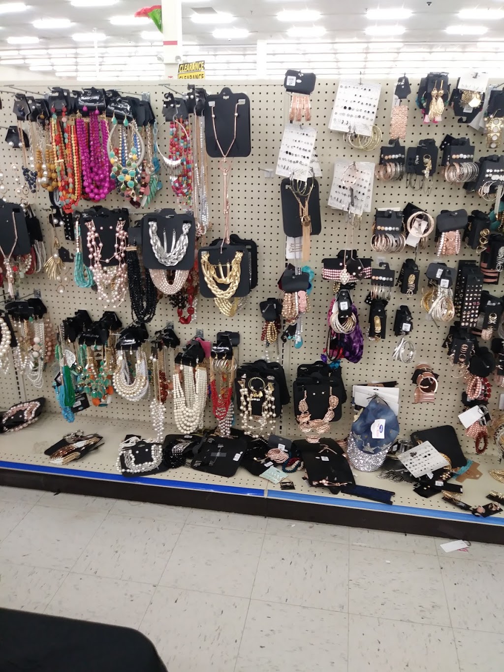 Roses Discount Store | 1300 Hoffman Blvd, West Mifflin, PA 15122, USA | Phone: (412) 461-6423