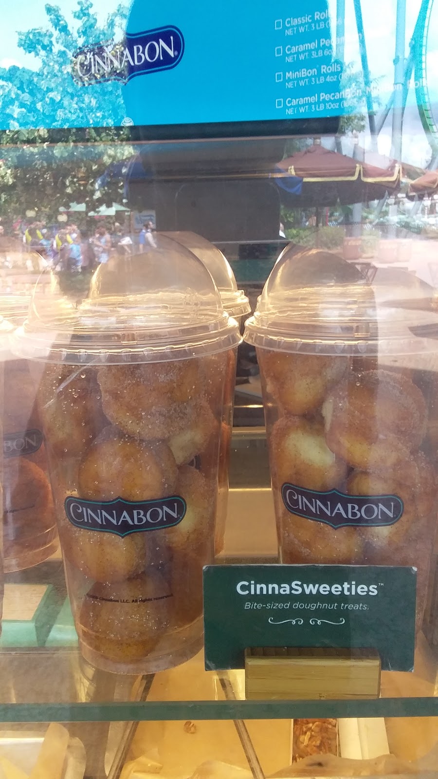 Cinnabon at Islands of Adventure | Port of Entry, 6000 Universal Blvd, Orlando, FL 32819, USA | Phone: (407) 363-8000