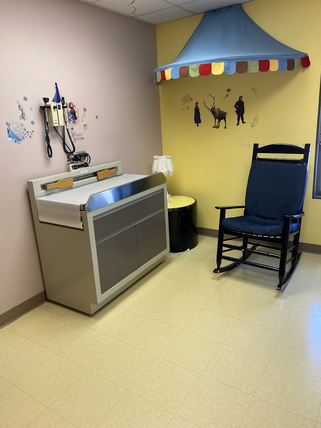 Childrens Choice Pediatrics | 16750 S 80th Ave D, Tinley Park, IL 60477 | Phone: (708) 633-9000