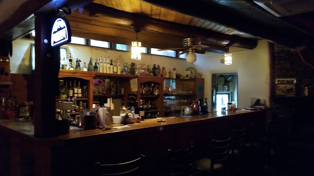 Pereas Restaurant | 4590 Corrales Rd, Corrales, NM 87048, USA | Phone: (505) 898-2442