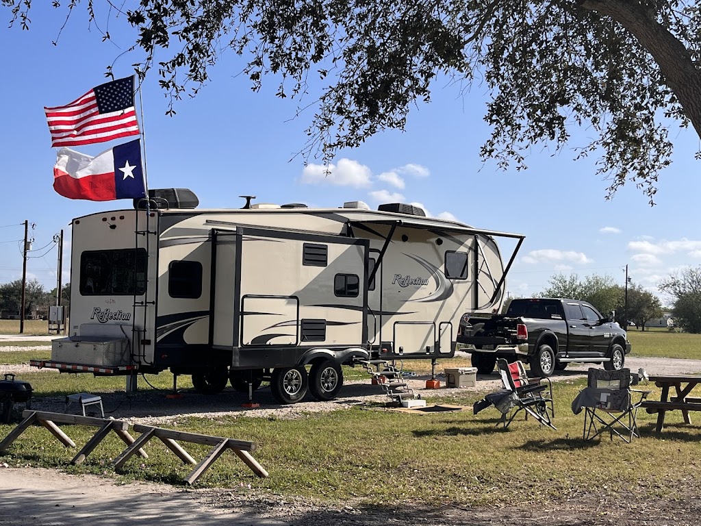 Silver Spur Ranch and RV Park | 272 County Rd 303 E, Orange Grove, TX 78372, USA | Phone: (361) 537-6263