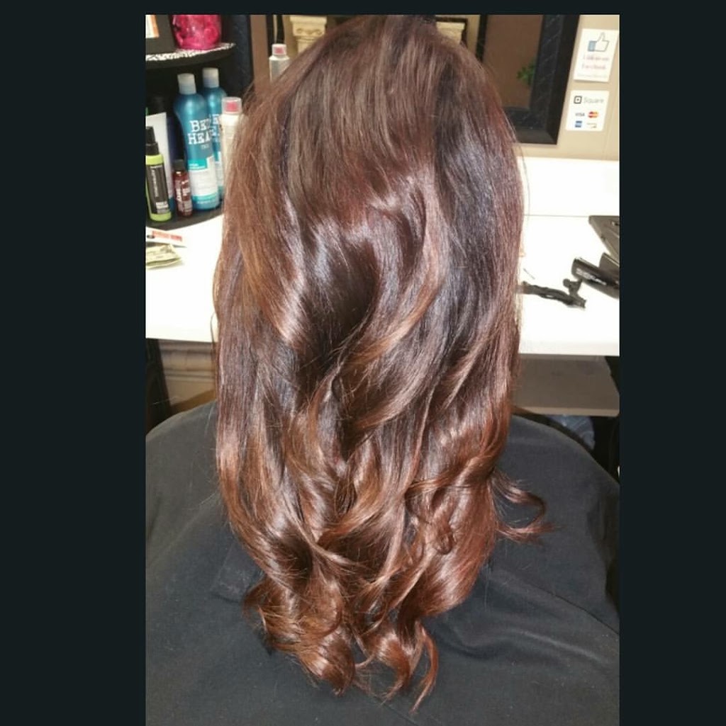 Hideaway Salon on Broadway | 201 W Broadway Ave, Broken Arrow, OK 74012, USA | Phone: (918) 251-4082