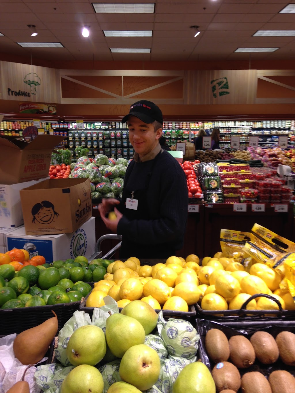 Roche Bros. Acton | 387 Massachusetts Ave, Acton, MA 01720, USA | Phone: (978) 263-0404