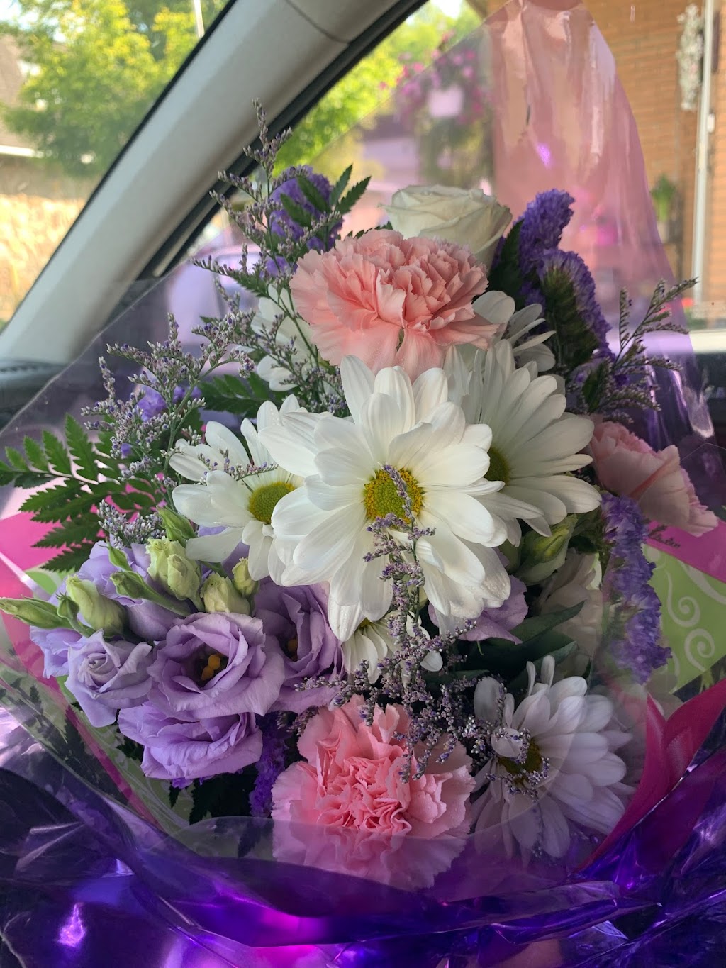 Peggys Floral | 320 Main St, Wampum, PA 16157, USA | Phone: (724) 535-8162