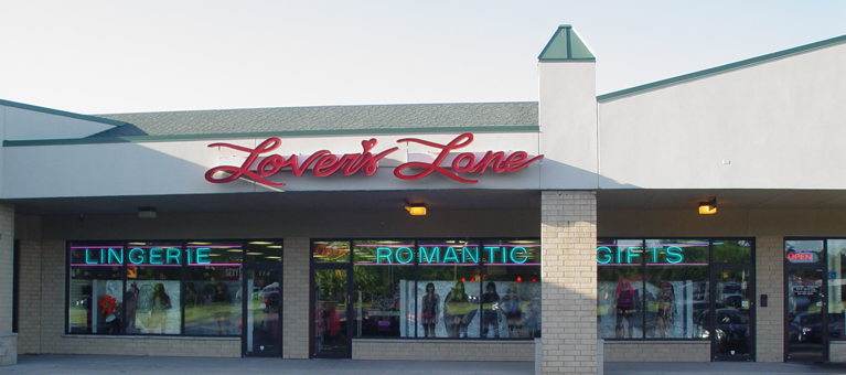 Lovers Lane | 314 W Lincoln Hwy Hwy, Schererville, IN 46375 | Phone: (219) 864-0088