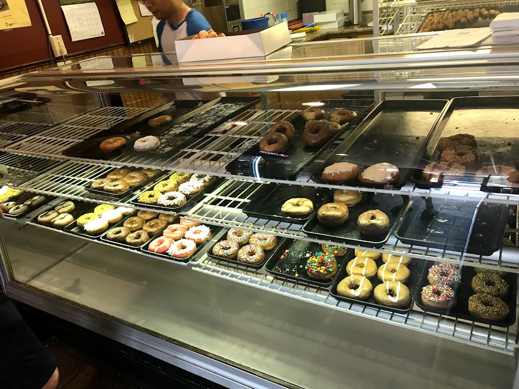 K.C. Donut Co. | 1729 S Mur-Len Rd, Olathe, KS 66062, USA | Phone: (913) 764-3934