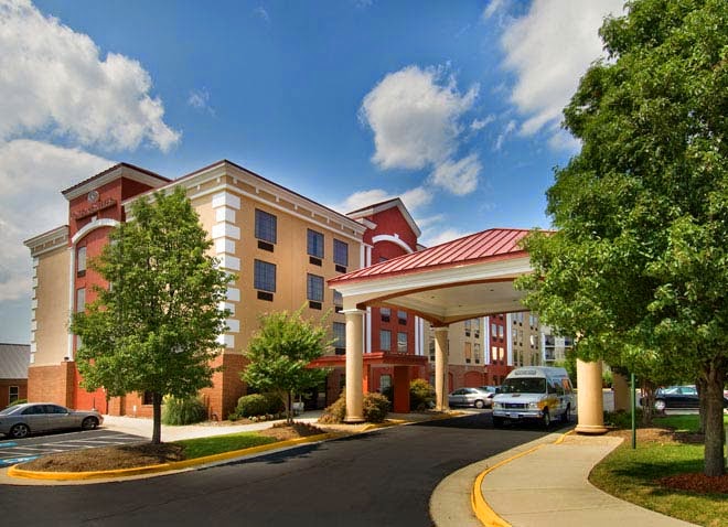 Comfort Suites Chantilly Dulles Airport | 13980 Metrotech Dr, Chantilly, VA 20151, USA | Phone: (571) 313-5999