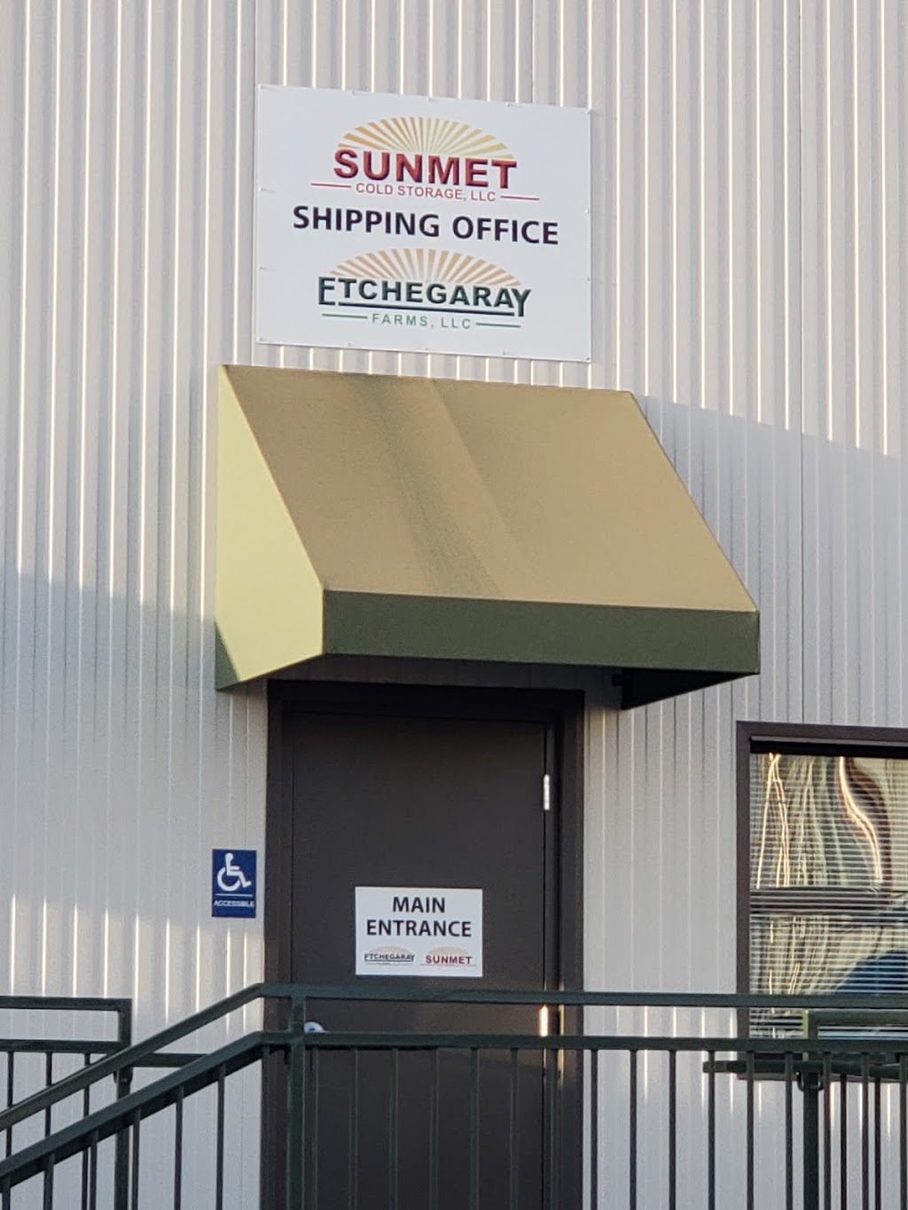 Sunmet Packing & Cold Storage | 32324 Famoso Rd, McFarland, CA 93250, USA | Phone: (661) 387-0200