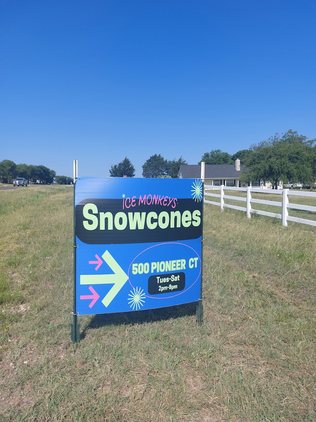 Ice Monkeys Snowcones | 500 Pioneer Ct, Waxahachie, TX 75167, USA | Phone: (817) 680-7654