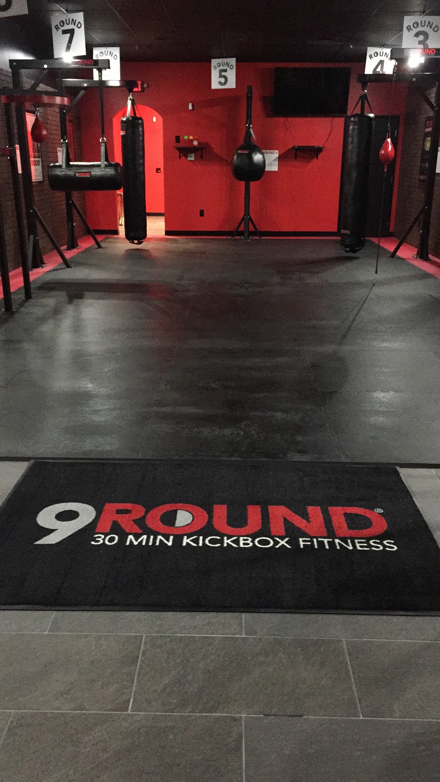 9Round - Valencia | 28112 Newhall Ranch Rd, Valencia, CA 91355, USA | Phone: (661) 670-8166