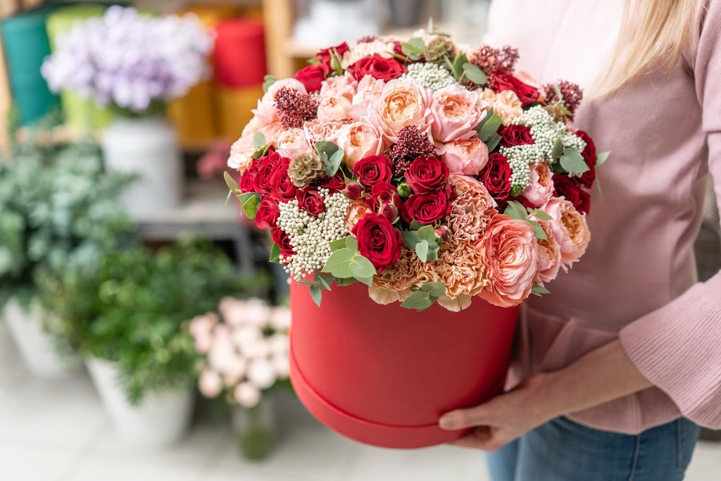 Flower Delivery Home Gardens | 13595 Magnolia Ave, Corona, CA 92879, USA | Phone: (951) 421-8024