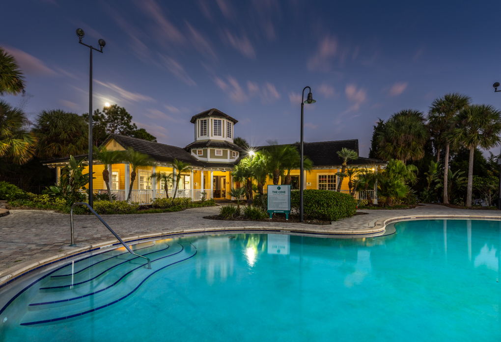 Veranda at Westchase Apartments | 12401 W Hillsborough Ave, Tampa, FL 33635, USA | Phone: (833) 892-9480