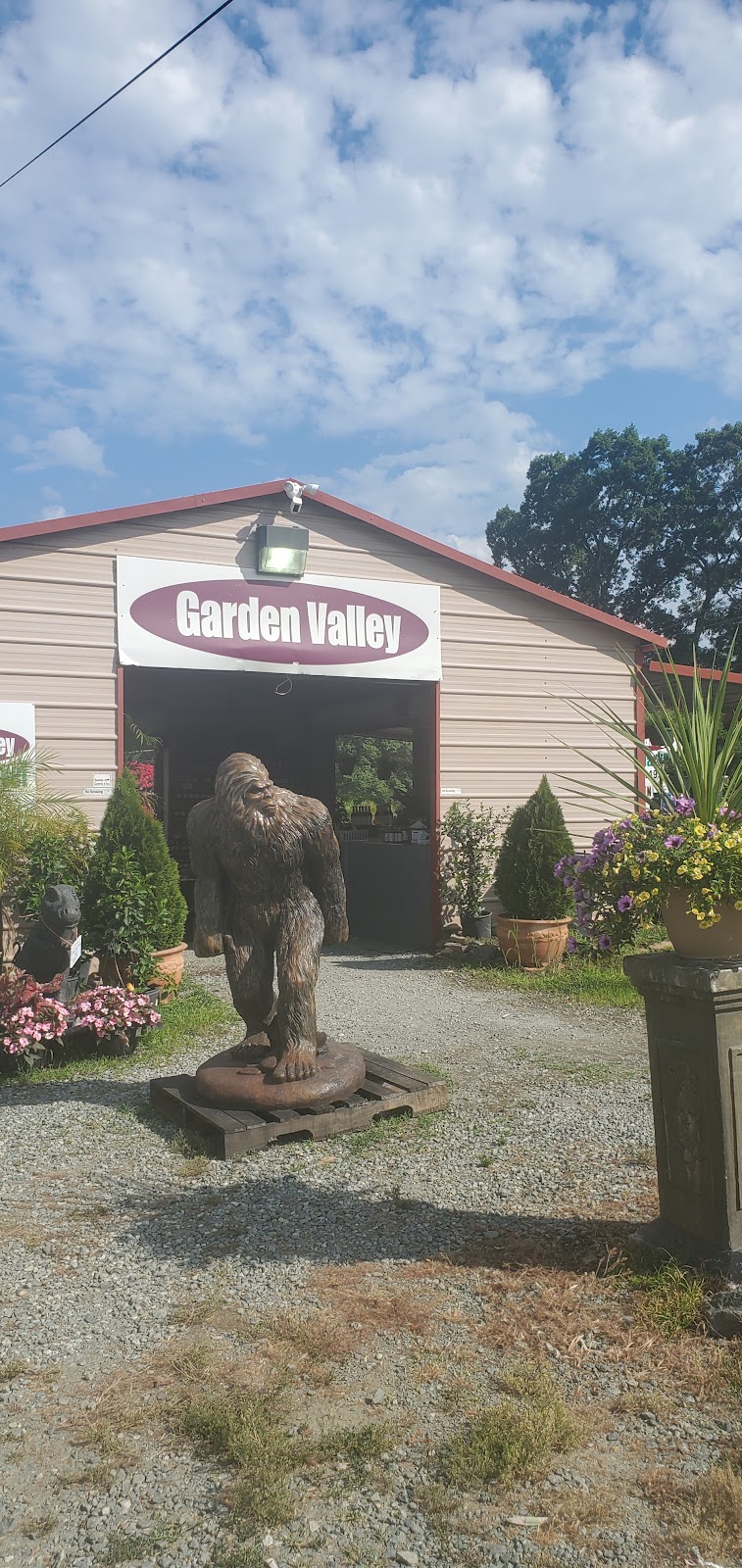 Garden Valley Farmers Market - South Burlington | 1037 Chapel Hill Rd, Burlington, NC 27215, USA | Phone: (336) 226-1499