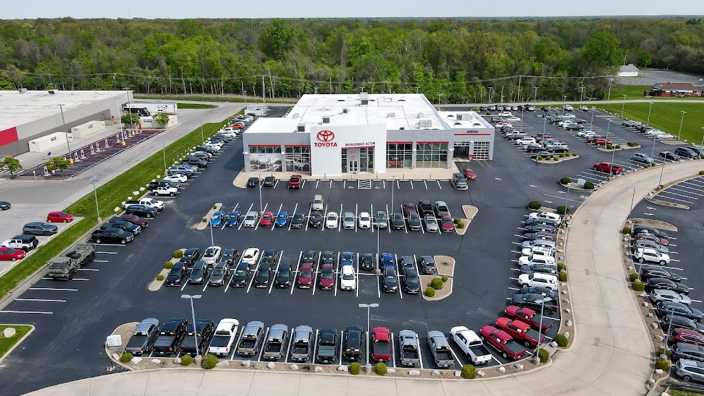 Mungenast Alton Toyota | 850 E Homer M Adams Pkwy, Alton, IL 62002, USA | Phone: (618) 208-2400