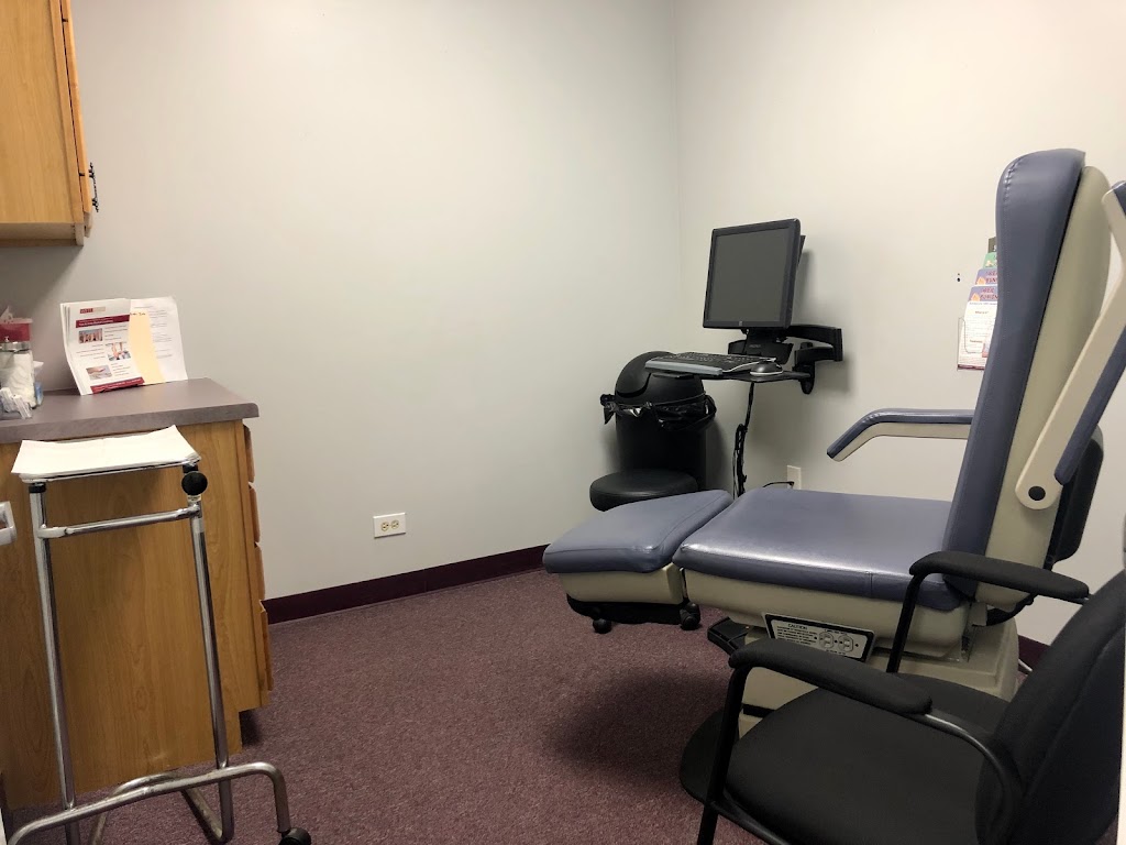 Weil Foot & Ankle Institute | 10 N Roselle Rd Ste 300A, Roselle, IL 60172 | Phone: (847) 390-7666