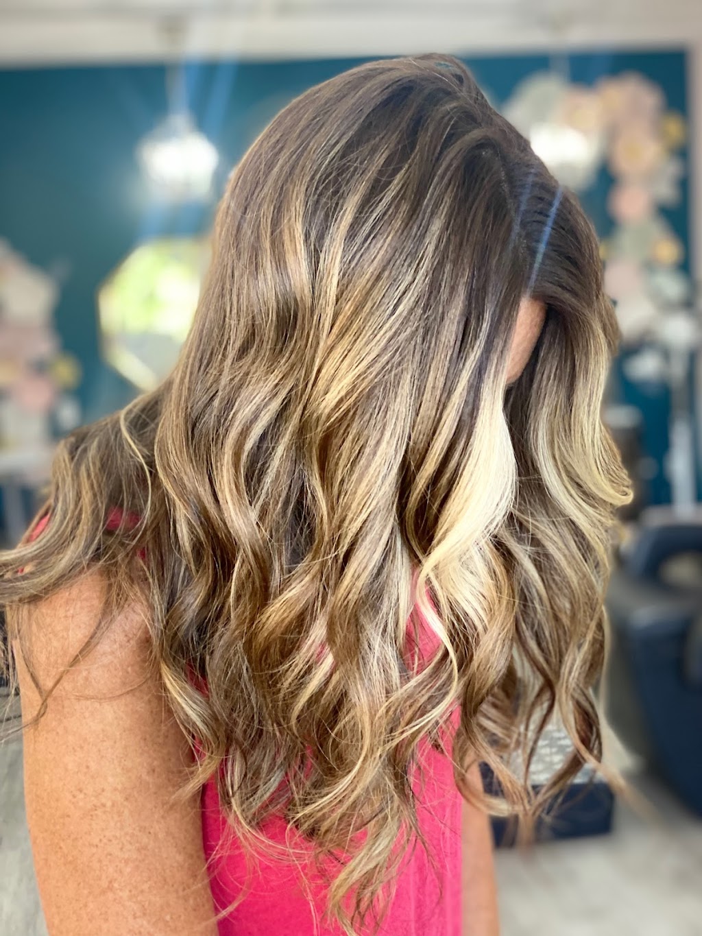 Queen of Blondes Salon | 4933 Ringwood Meadow, Sarasota, FL 34235, USA | Phone: (941) 376-6487