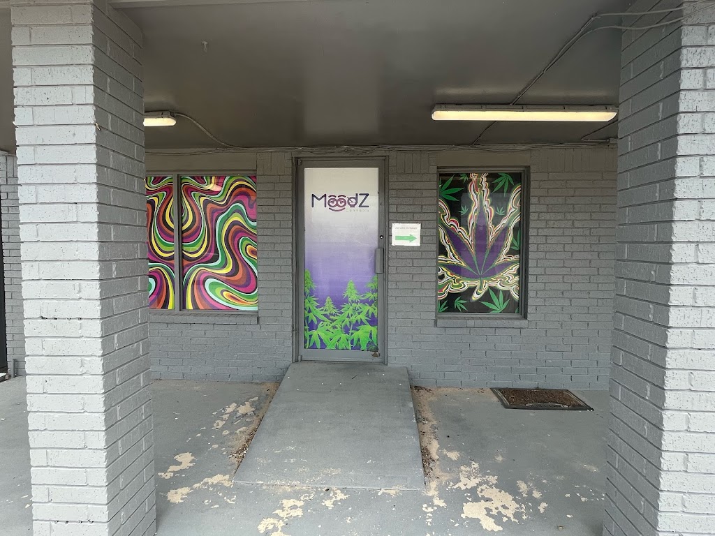 Moodz Cannabis - Purcell | 1736 S Green Ave suite b, Purcell, OK 73080, USA | Phone: (405) 388-5088