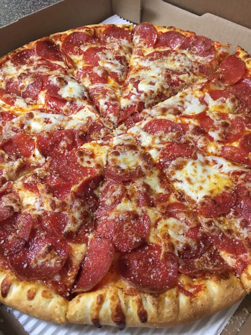 Wyse Guys Pizzeria | 315 W Main St, Montpelier, OH 43543, USA | Phone: (419) 485-5506