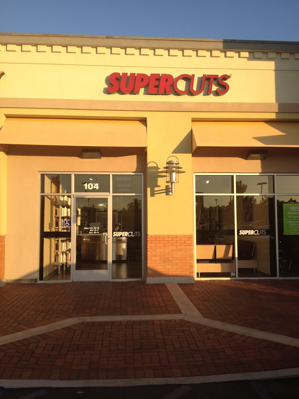 Supercuts | 2690 Tuscany St SUITE D4-104, Corona, CA 92881, USA | Phone: (951) 279-1898