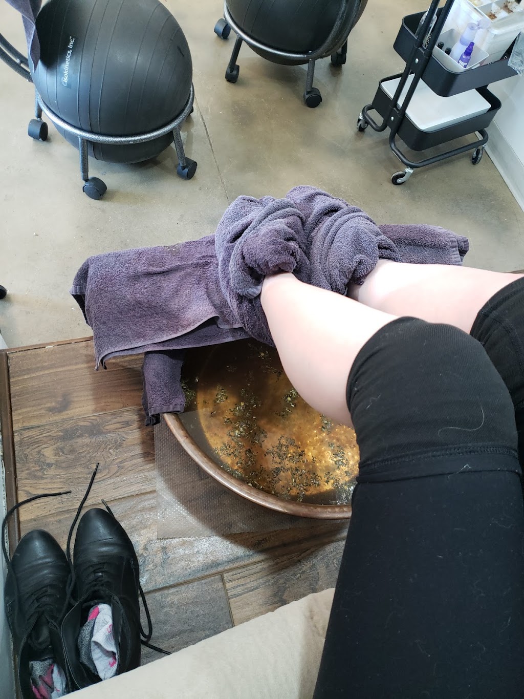 Bare Feet Spa (East) | 6789 Bismark Rd STE 110, Colorado Springs, CO 80922, USA | Phone: (719) 573-7212