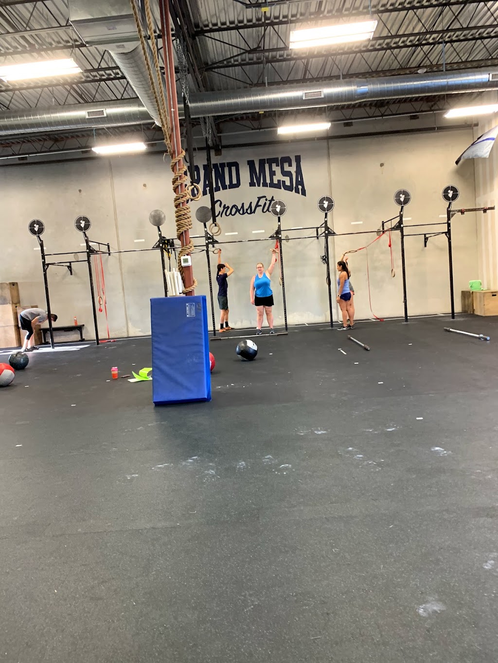 Grand Mesa CrossFit | 10960 E Crystal Falls Pkwy #400, Leander, TX 78641, USA | Phone: (512) 850-9467