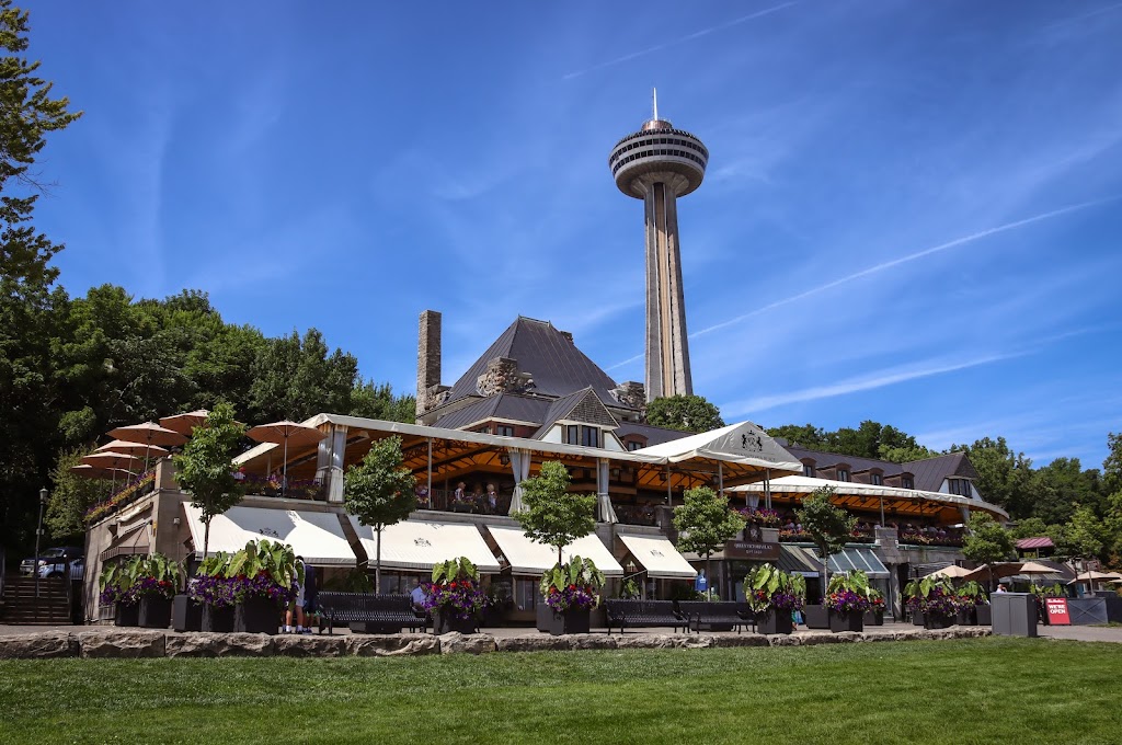 Queen Victoria Place Restaurant | 6345 Niagara Pkwy, Niagara Falls, ON L2E 6T2, Canada | Phone: (905) 356-2217