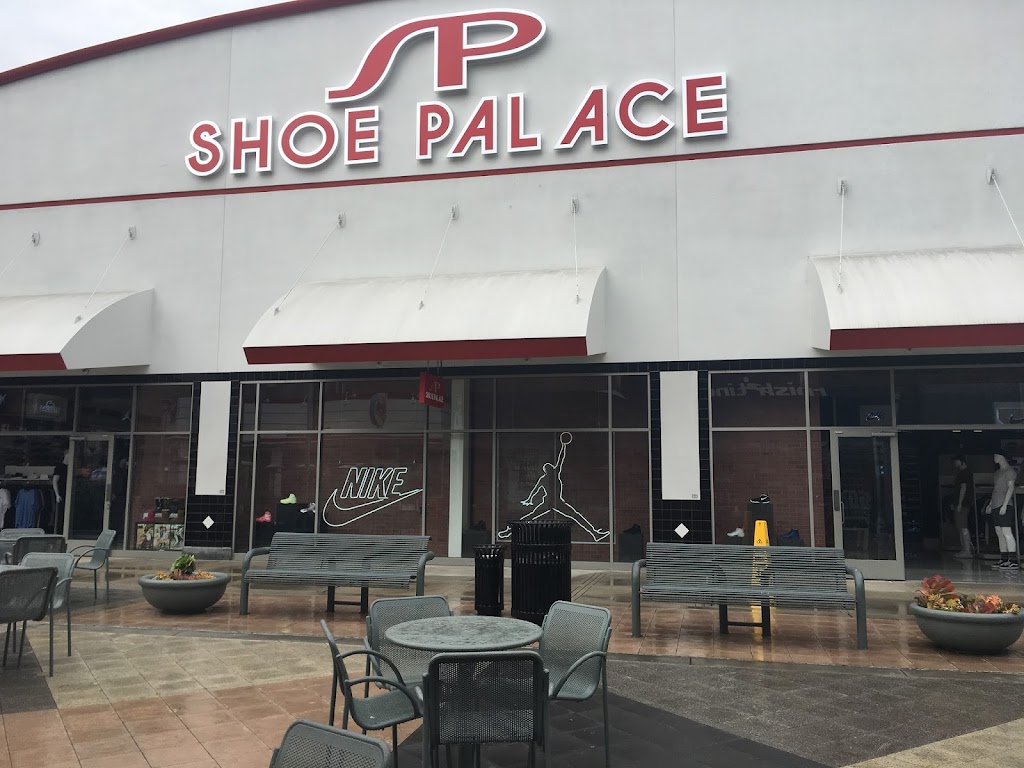 Shoe Palace | 20 City Blvd W, Orange, CA 92868, USA | Phone: (714) 978-2577