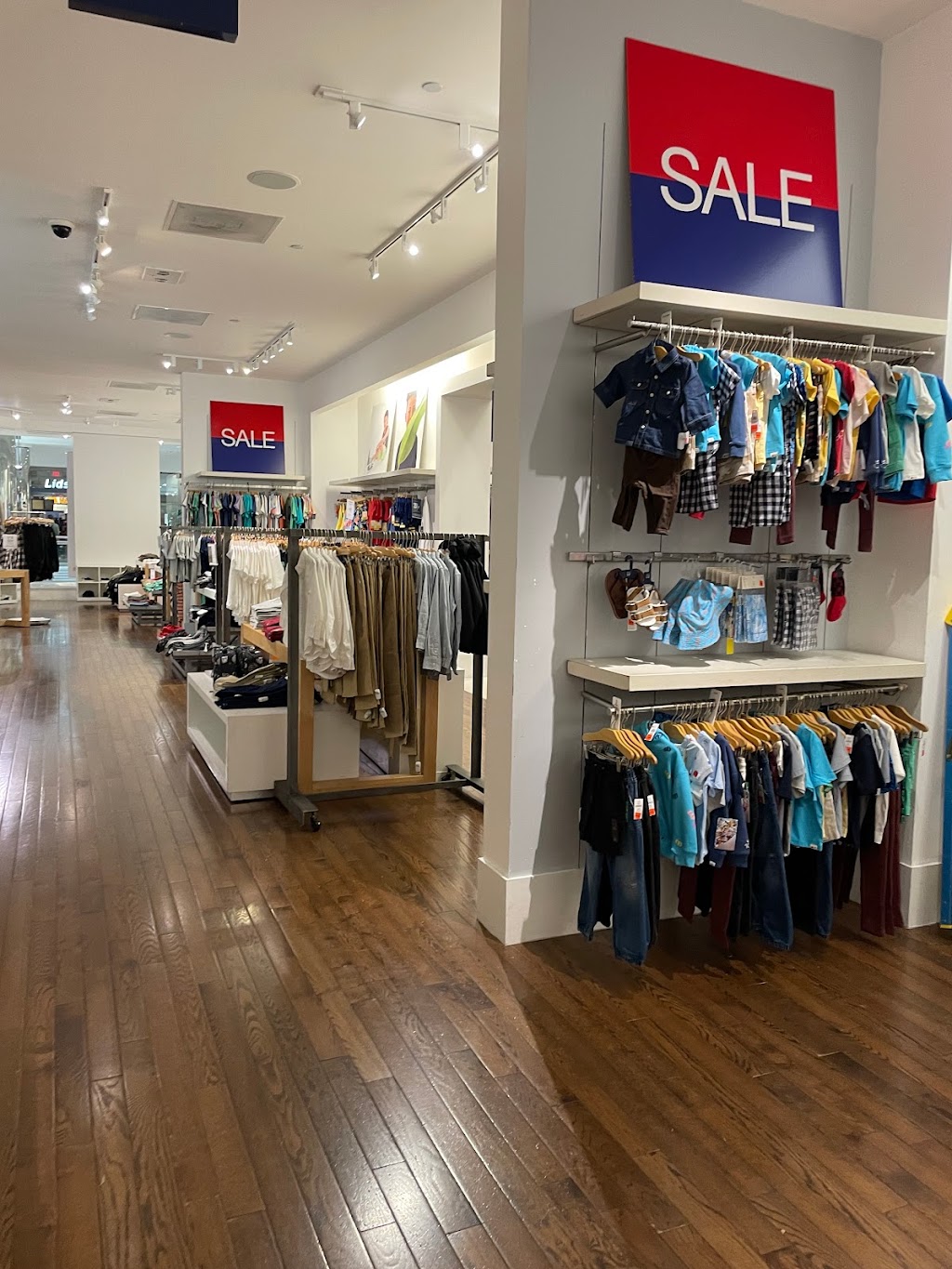 Gap | 27482 Novi Rd C-243, Novi, MI 48377, USA | Phone: (248) 349-3544