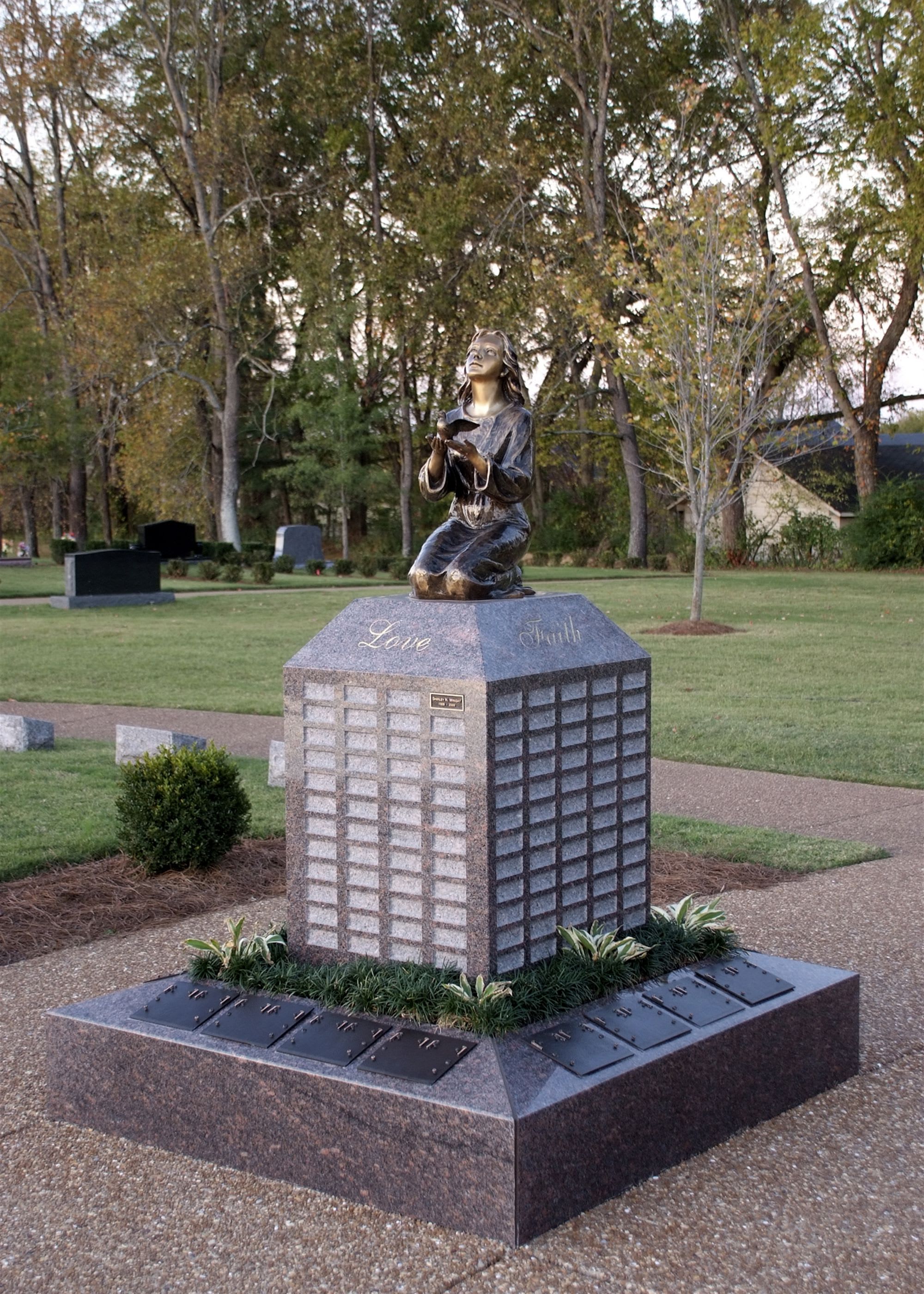 Polk Memorial Gardens | 6465 Trotwood Ave, Columbia, TN 38401, United States | Phone: (931) 388-1803
