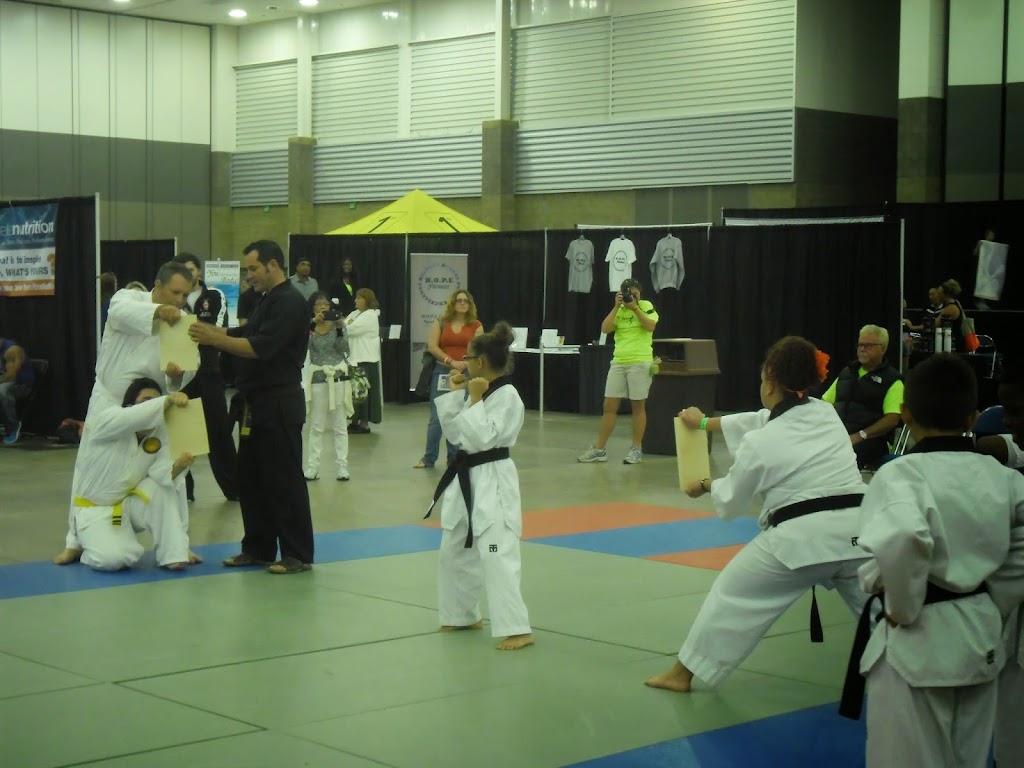 Basches Martial Arts | 6041 N Clinton St, Fort Wayne, IN 46825, USA | Phone: (260) 226-1111