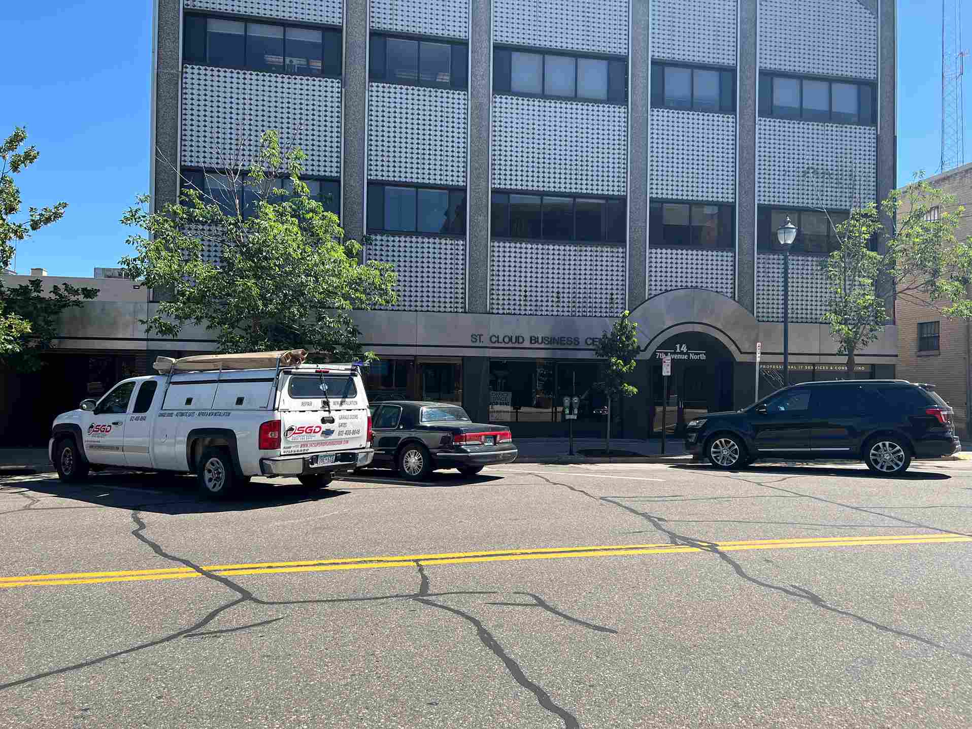 Superior Garage Door Repair - St. Cloud | 14 7th Ave N Suit 115, St Cloud, MN 56303, United States | Phone: (320) 400-0369