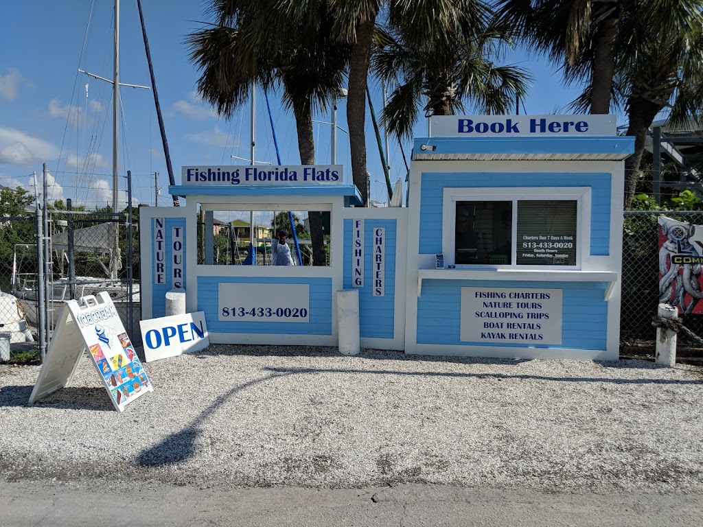 Top Hat Dolphin Tours | 6300 Clark St, Hudson, FL 34667, USA | Phone: (813) 433-0220