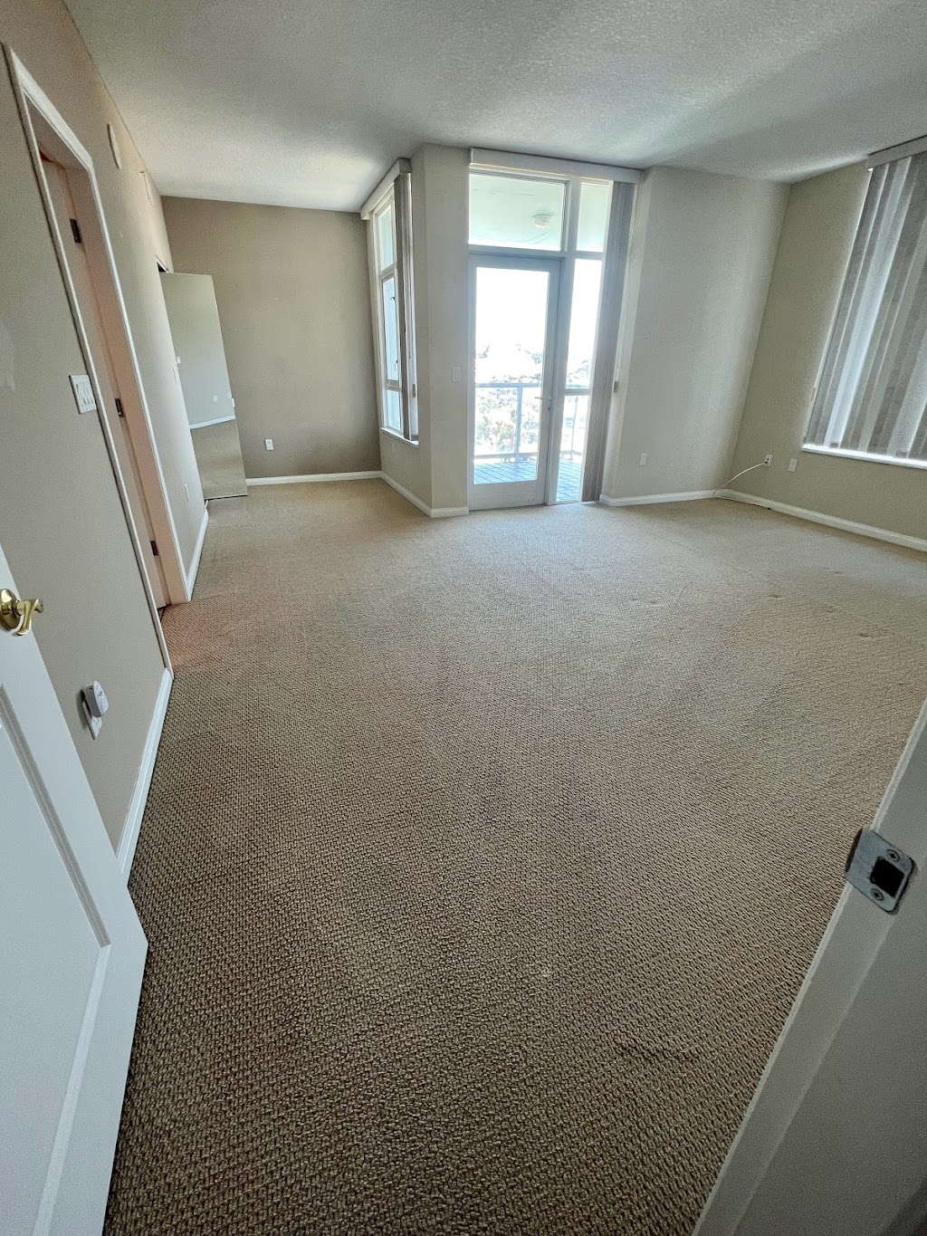 CJ Frank Carpet Cleaning San Diego | 531 Ann St, El Cajon, CA 92021, USA | Phone: (619) 885-1021